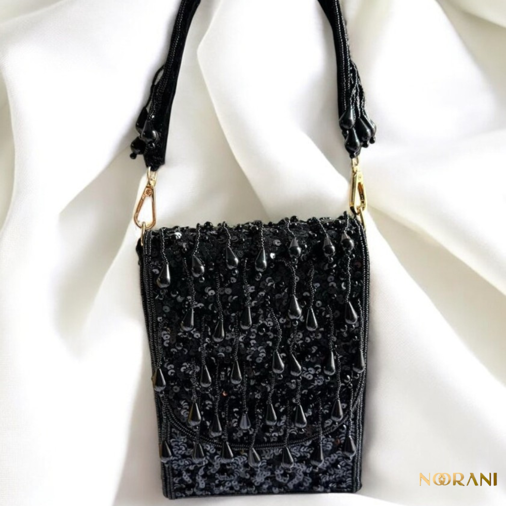 Black Noir Éclat Clutch